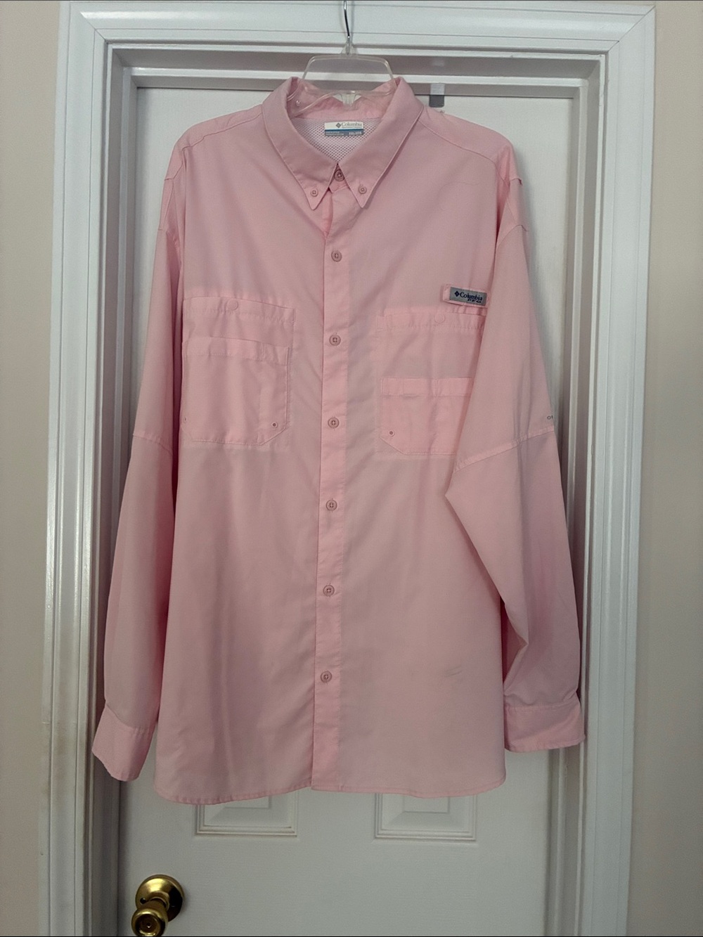 Columbia Men's 2XL Button-Down Performance Shirt - Light Pink